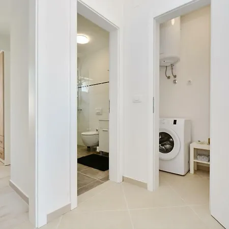 Piazza Apartman Nin