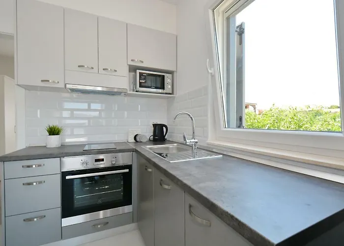 Piazza Appartement Nin